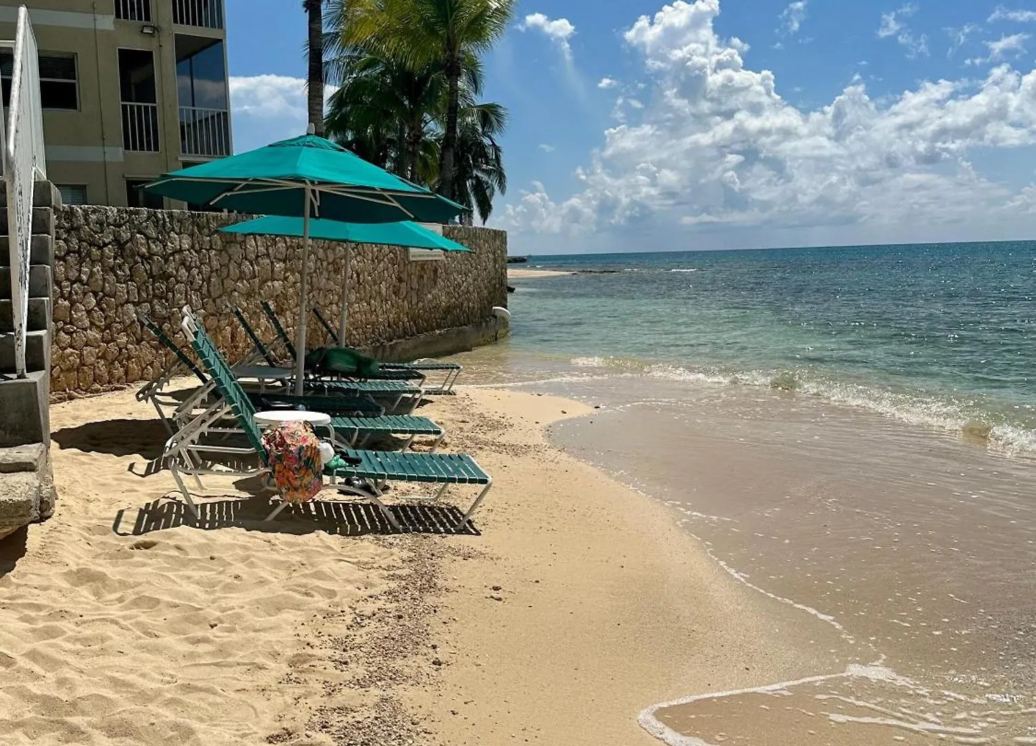 Plantation Village #20 Condo Seven Mile Beach Holiday home